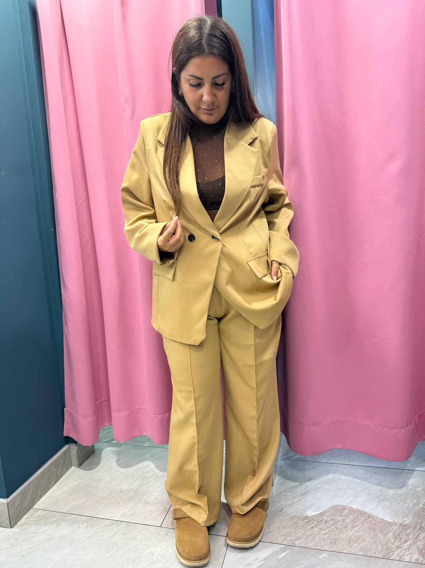 Tailleur curvy madame