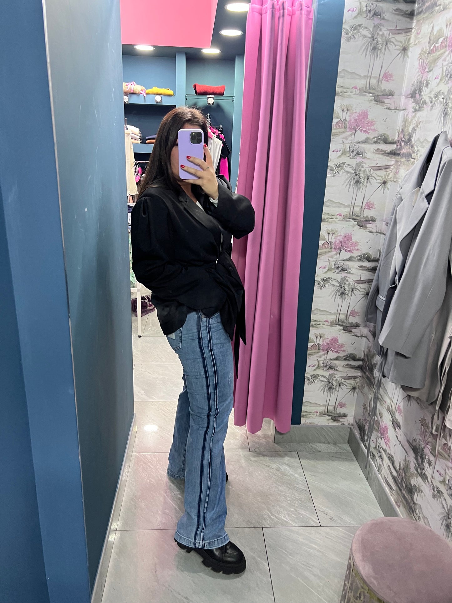 Jeans zampa cuciture laterali