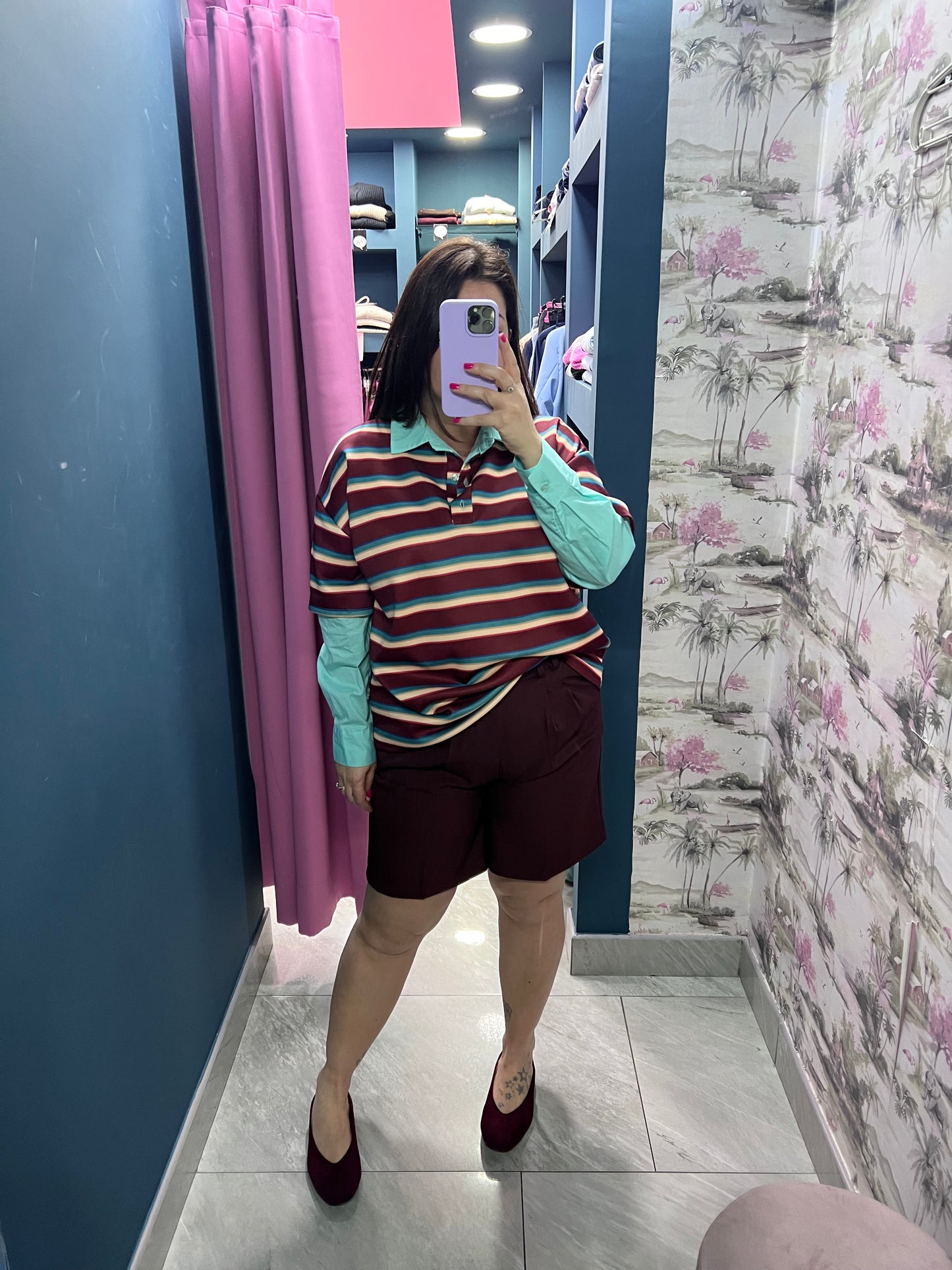 Bermuda chic bordeaux