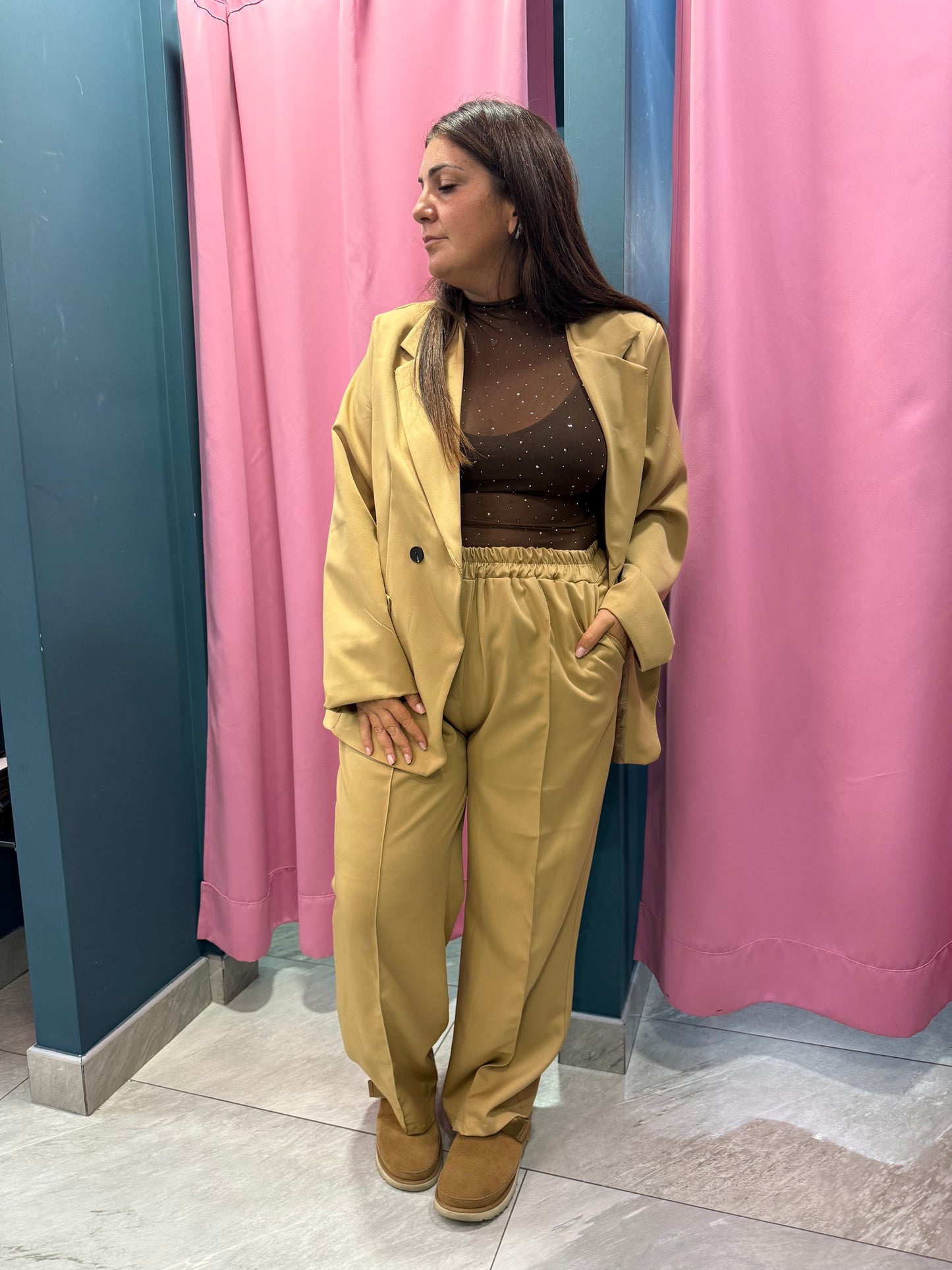 Tailleur curvy madame