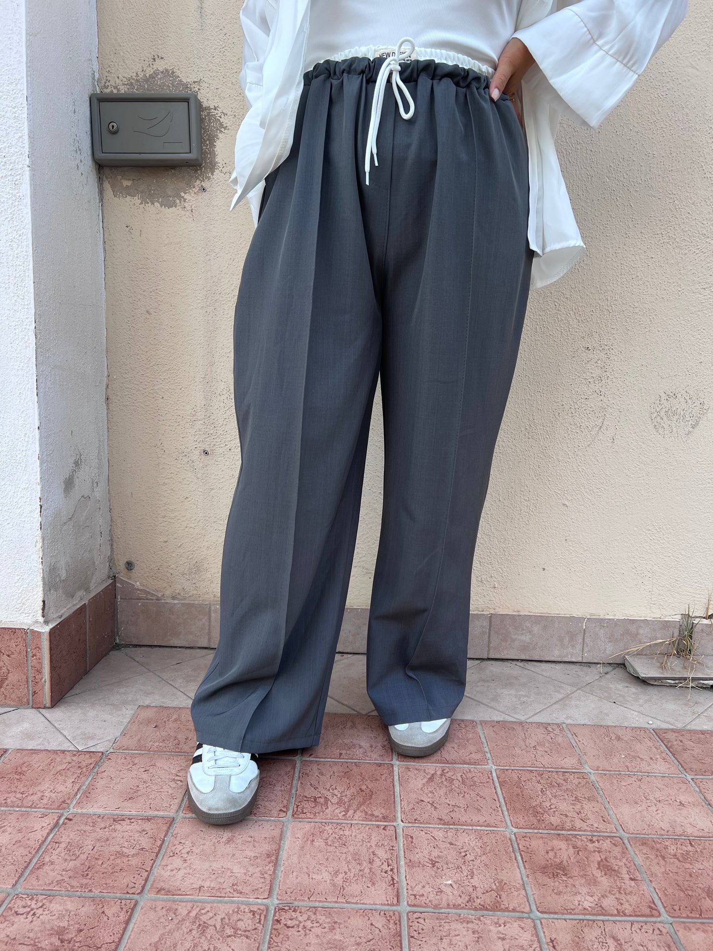 Pantalone curvy design