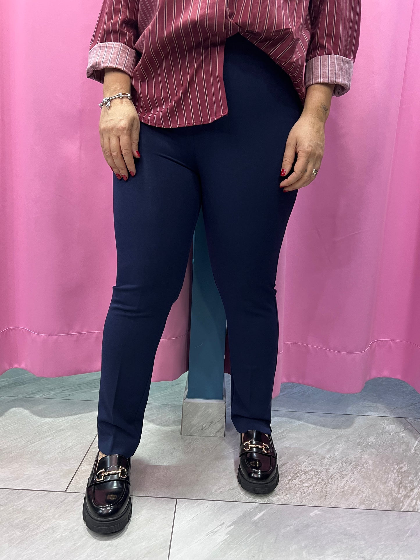 Pantalone monolana Simona G sigaretta